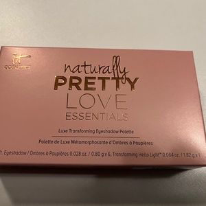 It cosmetics naturally pretty Love Essentials eyeshadow palette